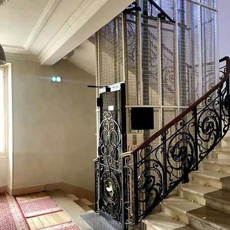Lägenhet Small In An Old Palace In